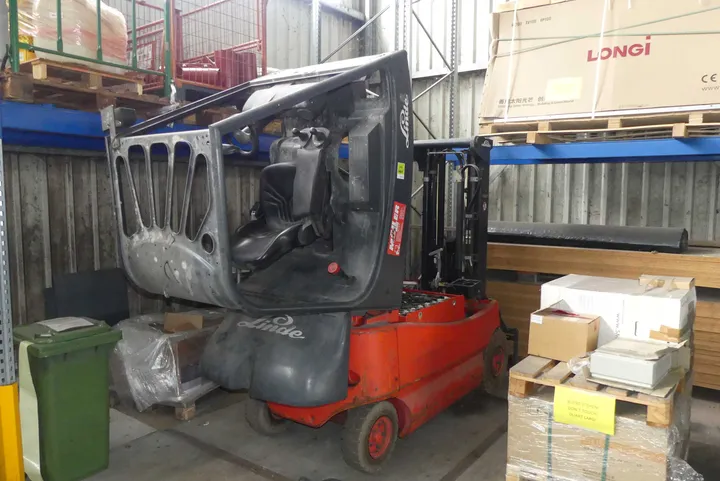 Linde-Gabelstapler Hinweis: defekt / Typ: Hoppecke 5 HPzS 775